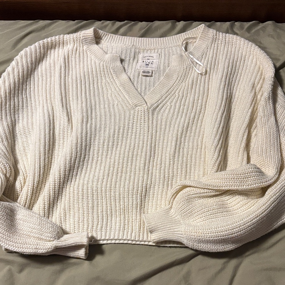 Billabong Cream V-Neck Sweater